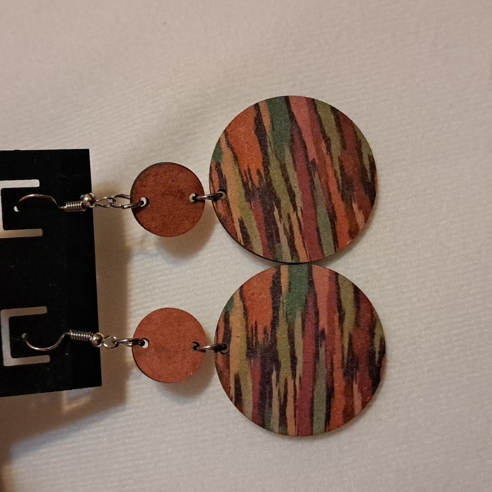 NWT Wooden Fall colored earrings